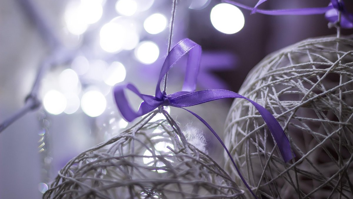 Making Beeswax Wraps for Craft Stall Gifts